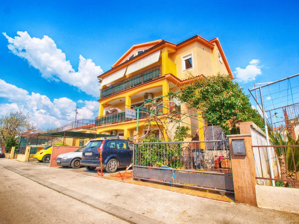 Apartment Snezana 1200 法扎纳 外观 照片